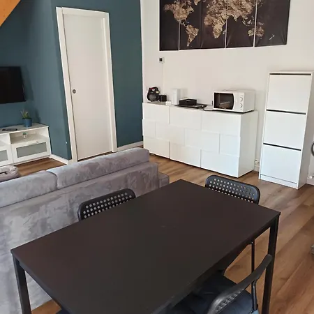 La Casa Di Andrea Apartment *