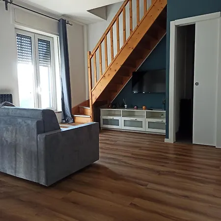 La Casa Di Andrea Apartment *